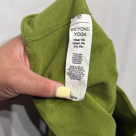 Beyond Yoga Spacedye Out Of Pocket High Waisted Capri Legging Fern Green Heather - Picture 10 of 10